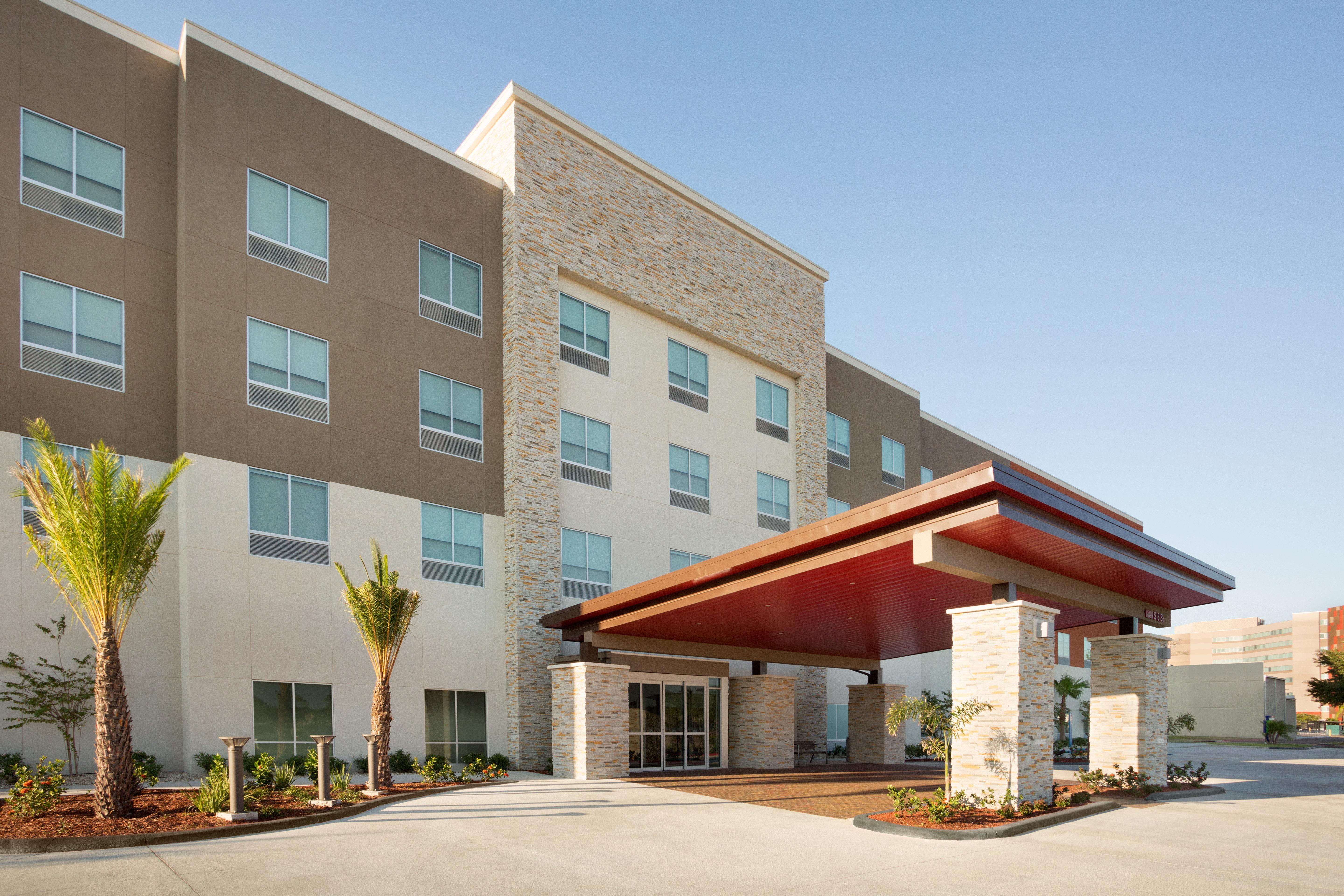 Holiday Inn Express & Suites - Mcallen - Medical Center Area, An Ihg Hotel Dış mekan fotoğraf